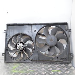 Корпус вентилятора радіатора Volkswagen Golf Bora Polo Дифузор радіатора охолодження Фольксваген Гольф 1J0121207T