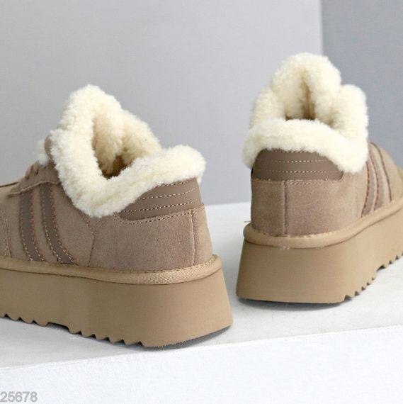Модные зимние кроссовки угги натуральная замша цвет Латте | Зображення 7