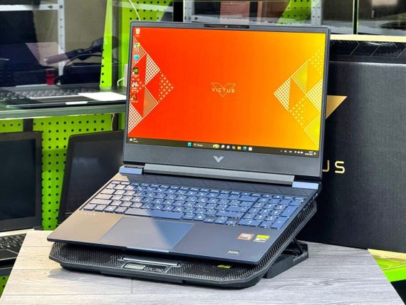 Игровой ноутбук HP Victus 15-fb3018ua / 15.6" (1920x1080) IPS / AMD Ryzen AI 5 340 (6 (12) ядер по 2.0 - 4.8 GHz) / 24 GB DDR5 / 1000 GB SSD M.2 / nVidia GeForce RTX 5050, 8 GB GDDR7, 128-bit / WebCam / Win 11 б/у | Зображення 3