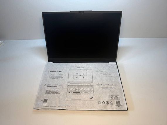 Ноутбук Lenovo ThinkPad E16 Gen 3 / 16" (1920x1200) IPS / Intel Core 5 210H (8 (12) ядер по 1.6 - 4.8 GHz) / 16 GB DDR5 / 512 GB SSD / Intel Graphics / WebCam | Зображення 2