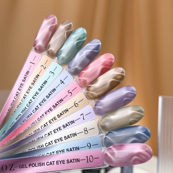 Гель-лак сатинова кішка Crooz №06 Satin Cat (теплий золотистий) 8мл | Зображення 4