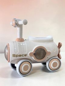 Детский беговел-толкарь Space 619 музыкальный со световыми колесами. Бежевый
