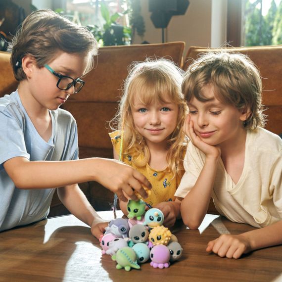 Коллекционная игрушка-фигурка Тюлень Сара Flockies S2 FLO0409 | Зображення 4