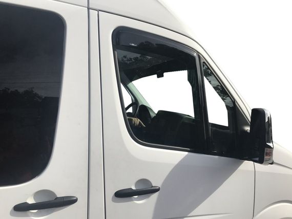 Вітровики клеючі (2 шт, HIC) для Mercedes Sprinter 2006-2018 рр | Зображення 3