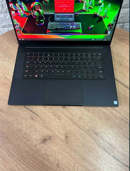 Ноутбук Razer Blade 15.6" FHD IPS 144Hz i7 9750H 16Gb SSD 512Gb RTX 2060 Б/В | Зображення 1