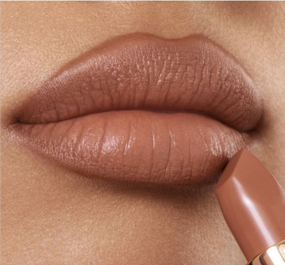 Помада Charlotte Tilbury THE SUPER NUDES MATTE REVOLUTION - CATWALKING | Зображення 4