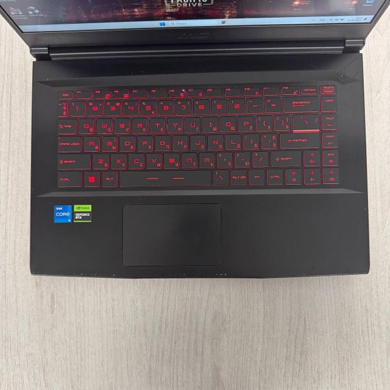 Ігровий  ноутбук Б-клас MSI Thin GF63 12UCX / 15.6" (1920x1080) IPS / Intel Core i5-12450H (8 (12) ядер по 3.3 - 4.4 GHz) / 16 GB DDR4 / 512 GB SSD / nVidia GeForce RTX 2050, 4 GB GDDR6, 64-bit / WebCam б/в | Зображення 1