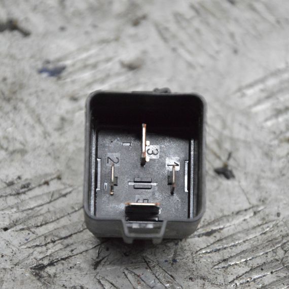 Реле Volvo S40 V50 2004-2012 Реле Вольво с40 в50 V23136J1004X050 | Зображення 1