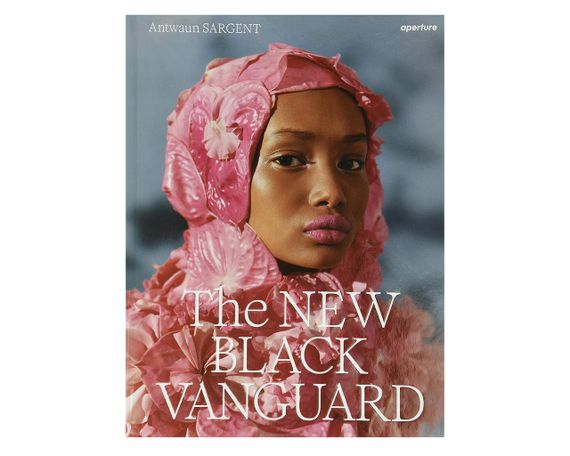 Книга о фотографии моде Антуан Сарджент Antwaun Sargent "The New Black Vanguard" фэшн фотографы 20 века книги