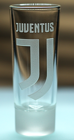 Скляна чарка 60мл ФК Juventus Ювентус з гравіюванням подарунок для фаната футбольна стопка