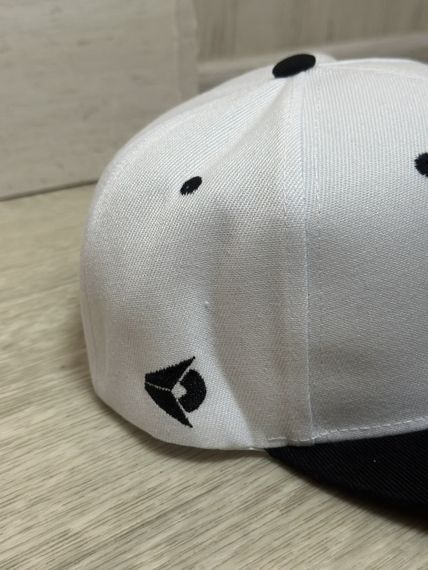 Кепка снепбек (Snapback) лист конопли Бело-черный  56-61р  (9077) | Зображення 3