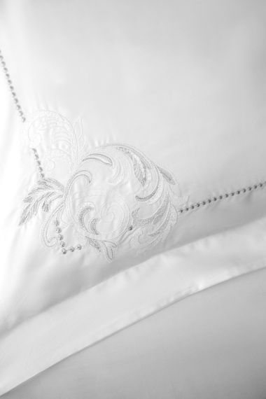 Комплект постільної білизни Issimo  Embroidered Satin 200х220 см Voyant Classic | Зображення 2