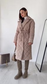 Пальто Стеганное женское за колено цвет бежевый с капюшона 110, XL