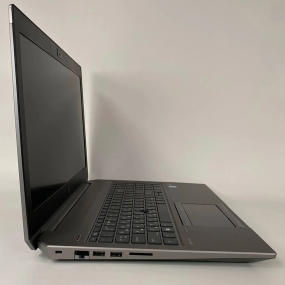 Ноутбук Б-класс HP zBook 15 G6 / 15.6" (3840x2160) IPS / Intel Core i9-9880H (8 (16) ядер по 2.3 - 4.8 GHz) / 32 GB DDR4 / 128 GB SSD + 500 GB HDD / nVidia Quadro T1000, 4 GB GDDR5, 128-bit / WebCam б/у+Подарок Беспроводная мышь USB | Зображення 4