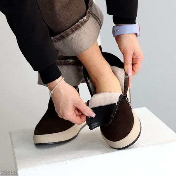 Лаконічні замшеві зимові черевики на дві блискавки колір Шоколад | Зображення 7