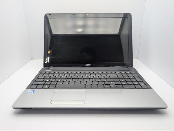 Ноутбук Б-класс Acer Aspire E1-531 / 15.6" (1366x768) TN / Intel Pentium B960 (2 ядра по 2.2 GHz) / 8 GB DDR3 / 500 GB HDD / Intel HD Graphics / WebCam / DVD-ROM / АКБ не держит б/у | Зображення 2