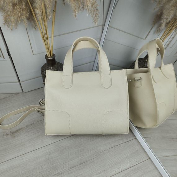 Жіноча сумка на одне відділення Бежева