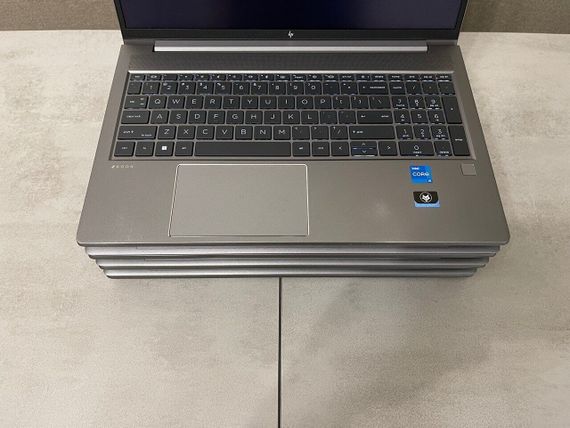 Мобільна робоча станція Б-клас HP ZBook Power G7 / 15.6" (1920x1080) IPS / Intel Core i5-12500H (12 (16) ядра по 3.3 - 4.5 GHz) / 16 GB DDR5 / 512 GB SSD M.2 / nVidia Quadro T600, 4 GB GDDR6, 128-bit / WebCam / Fingerprint б/в + Подарунок Дротова миша | Зображення 3