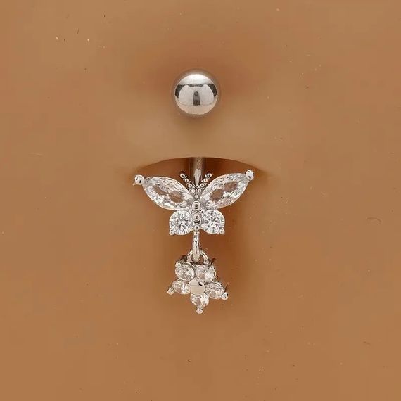 Серьга для пирсинга пупка с белыми камнями цветка и бабочки Liresmina Jewelry нержавеющая сталь 2.7 см