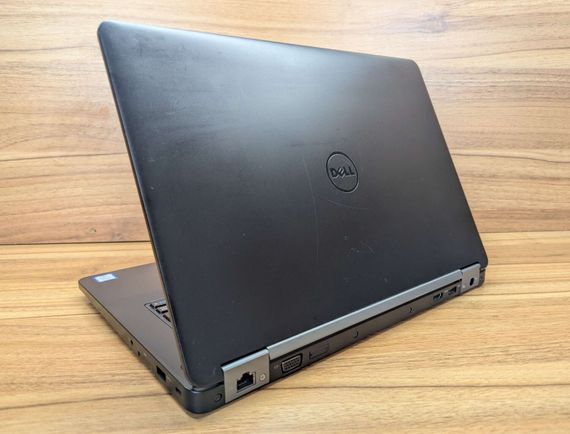 Ноутбук Dell Latitude E5470 / 14" (1920x1080) IPS / Intel Core i5-6200U (2 (4) ядра по 2.3 - 2.8 GHz) / 8 GB DDR4 / 240 GB SSD / Intel HD Graphics 520 / WebCam / Windows 10 б/в | Зображення 5