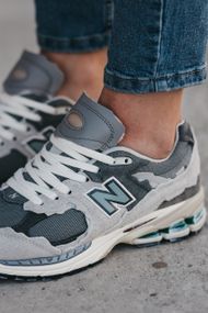 Кросівки New 2002R весна / літо / осінь 0639