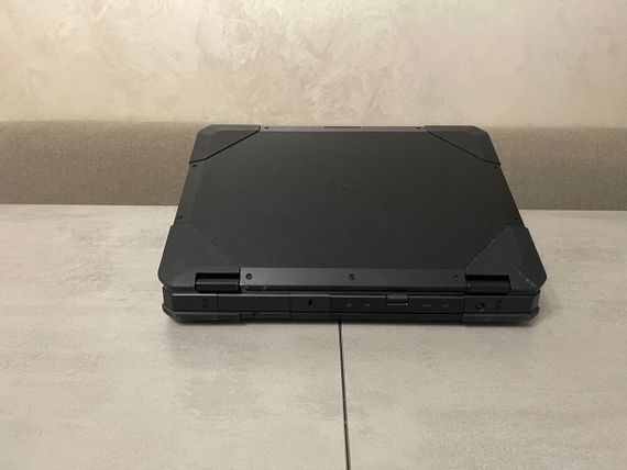 Захищений ноутбук Dell Latitude 5414 Rugged / 14" (1366x768) TN / Intel Core i7-6600U (2 (4) ядра по 2.6 - 3.4 GHz) / 16 GB DDR4 / 256 GB SSD / Intel HD Graphics 520 / Fingerprint б/в + Подарунок Дротова миша / USB | Зображення 6