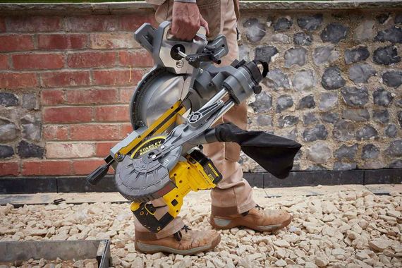 Пила торцювальна акумуляторна STANLEY FATMAX SFMCS701M1 | Зображення 9