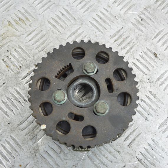 Маточина шестерні розподілвалу 2.0 TDI Volkswagen Caddy Touran Маточина шестерні Фольксваген Кадді 03G109239B