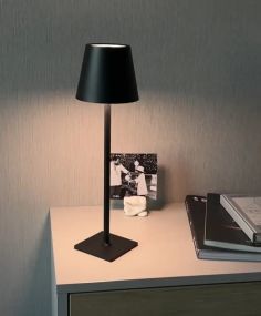 Лампа настільна акумуляторна Cozy у скандинавському стилі 5 Вт 5200mA 2401 Чорна