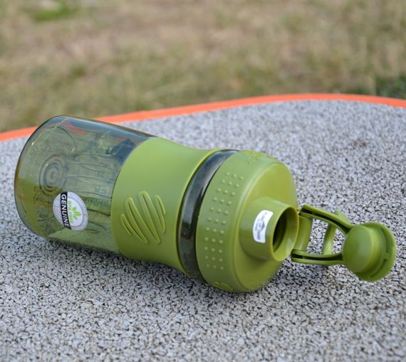 Спортивний шейкер (пляшка) BlenderBottle SportMixer Flip 20oz/590ml Moss Green | Зображення 8