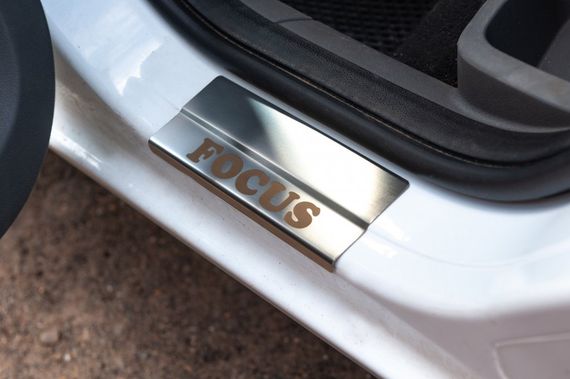 Накладки на пороги (Carmos, 4 шт, нерж.) для Ford Focus II 2005-2008 гг | Зображення 2
