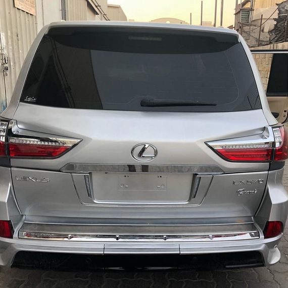 Комплект рестайлинга по модели 2008-2016 на TRD Superior () для Lexus LX570 / 450d | Зображення 8