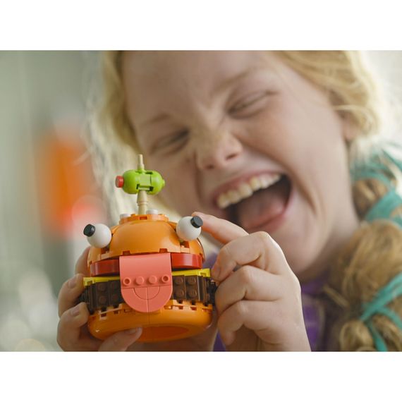 Конструктор LEGO Fortnite Durrr Burger (77070) | Зображення 8