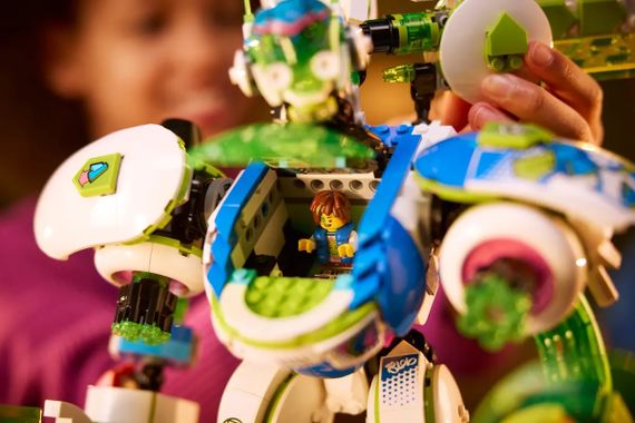 Конструктор LEGO DREAMZzz Матео и рыцарский боевой робот Зет-Блоб 71485 | Зображення 8