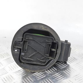 Кришка паливного бака Skoda Rapid 2012-2019 Лючок бензобака Шкода Рапід 5JJ809999