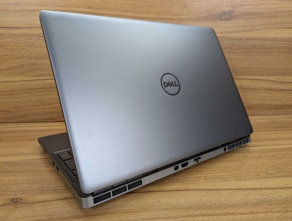 Мобильная рабочая станция Б-класс Dell Precision 7550 / 15.6" (1920x1080) IPS / Intel Core i7-10850H (6 (12) ядер по 2.7 - 5.1 GHz) / 16 GB DDR4 / 512 GB SSD / nVidia Quadro T1000, 4 GB GDDR6, 128-bit / WebCam / Windows 11 б/у + Подарок Мышь / USB | Зображення 7