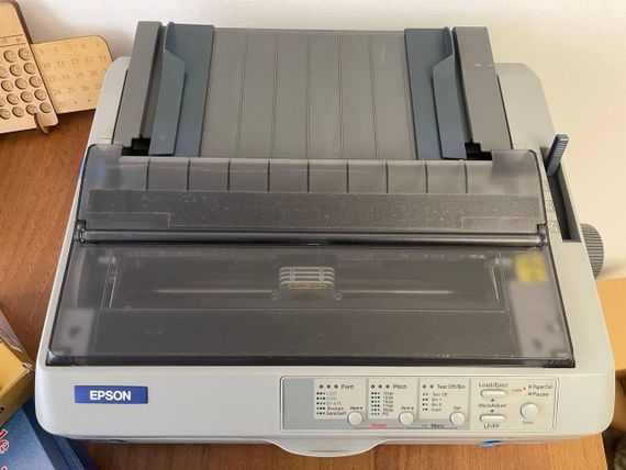 Матричный принтер Epson FX-890 новый, уценка (отсутствует заводская коробка) в комплекте 8 картриджей. | Зображення 1