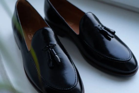 Мужские лоферы из лакированной кожи 42 размер | Зображення 5