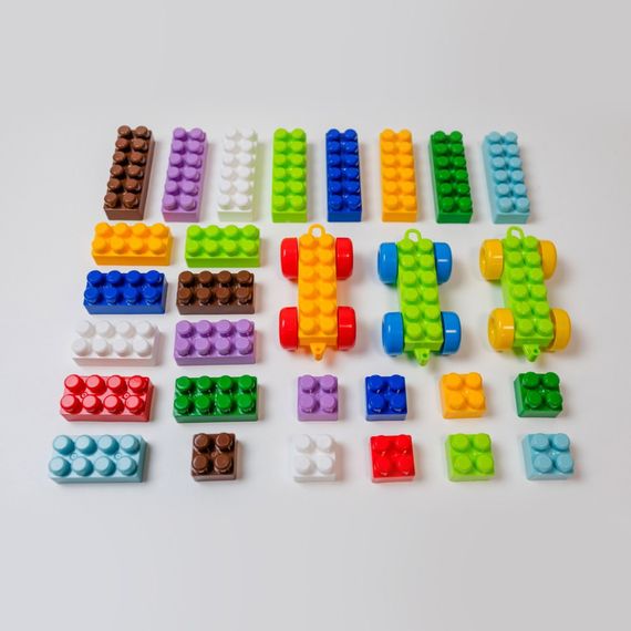 Дитячий набір "Граємось та навчаємось" 04660/7 в наборі стіл, стілець, конструктор | Зображення 5