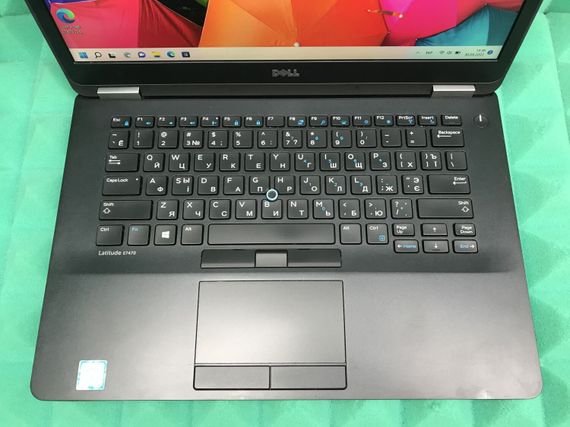 Ультрабук Б-класс Dell Latitude E7470 / 14" (1920x1080) IPS / Intel Core i5-6300U (2 (4) ядра по 2.4 - 3.0 GHz) / 8 GB DDR4 / 256 GB SSD / Intel HD Graphics 520 / WebCam / HDMI / miniDP / Windows 11 б/у | Зображення 3