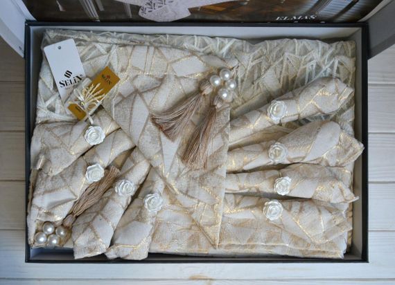 Cкатертина Selin Elmas Set 160×300+12 серветок кремова | Зображення 3