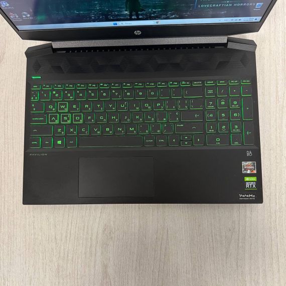 Игровой ноутбук HP Pavilion Gaming 15-ec2004ua / 15.6" (1920x1080) IPS / AMD Ryzen 5 5600H (6 (12) ядер по 3.3 - 4.2 GHz) / 16 GB DDR4 / 512 GB SSD / nVidia GeForce RTX 3050, 4 GB GDDR6, 128-bit / WebCam б/у | Зображення 2
