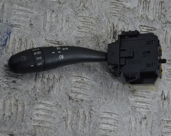 Підрульовий перемикач лівий Hyundai i30 2007-2012 Перемикач поворотів Хюндай ай30 3673MALHD
