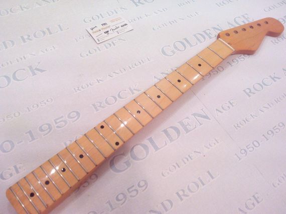 Гриф кленовый ЛАКИРОВАННЫЙ для электрогитары Fender Stratocaster ST | Зображення 4