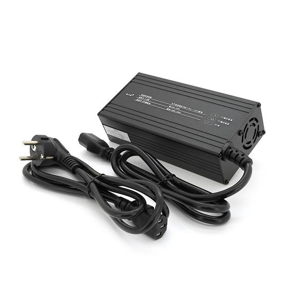 Зарядка для АКБ Li-ion 12V(12.6V), 3S, 10A, LED индикация, 137x90x50mm | Зображення 1