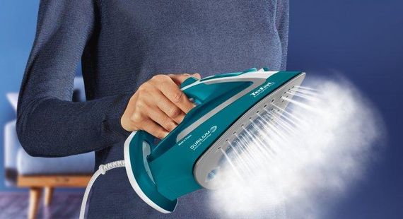 Утюг Tefal Easygliss Plus FV5737, 2500 Вт, с керамической подошвой и функцией подачи пара | Зображення 4
