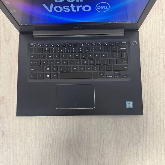 Ультрабук Б-класс Dell Vostro 5471 / 14" (1920x1080) IPS / Intel Core i5-8250U (4 (8) ядра по 1.6 - 3.4 GHz) / 8 GB DDR4 / 240 GB SSD / Intel UHD Graphics 620 / WebCam / Windows 10 б/у | Зображення 2