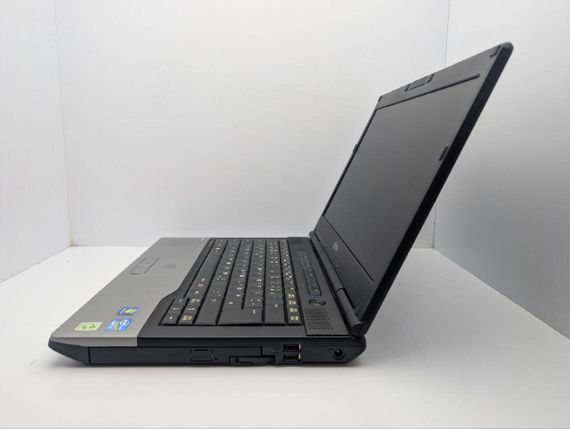 Ноутбук Fujitsu LifeBook S752 / 14" (1366x768) TN / Intel Core i5-3320M (2 (4) ядра по 2.6 - 3.3 GHz) / 6 GB DDR3 / 500 GB HDD / Intel HD Graphics 4400 б/у | Зображення 4