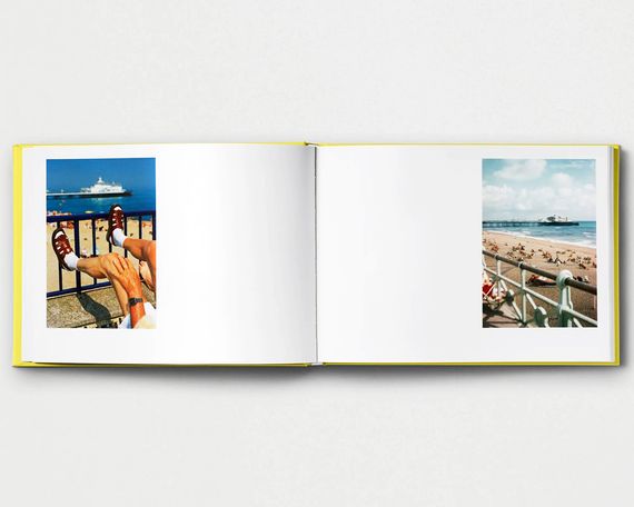 Подарункові книги для фотографів фотографії Мартіна Парра Martin Parr x The Anonymous Project: Deja View | Зображення 1