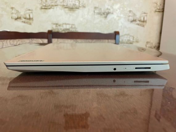 Ультрабук Lenovo IdeaPad 3 15IIL05 / 15.6" (1920x1080) IPS / Intel Core i3-1005G1 (2 (4) ядра по 1.2 - 3.4 GHz) / 12 GB DDR4 / 256 GB SSD / Intel UHD Graphics / WebCam б/в | Зображення 5